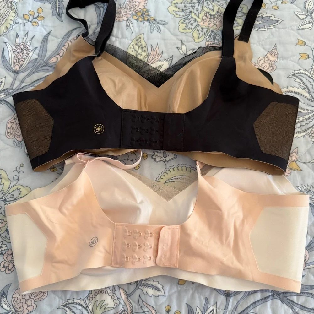 Honeylove Black and Cream Bras - Picture 2 of 3